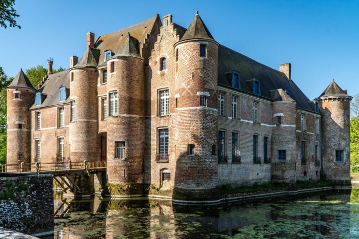 Chateau d'Esquelbecq — photo 1